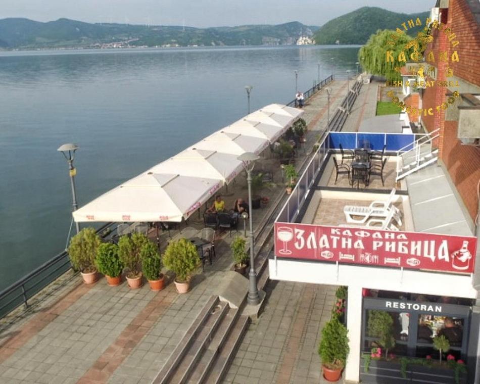 Ferienwohnung Zlatna Ribica Golubac Exterior foto