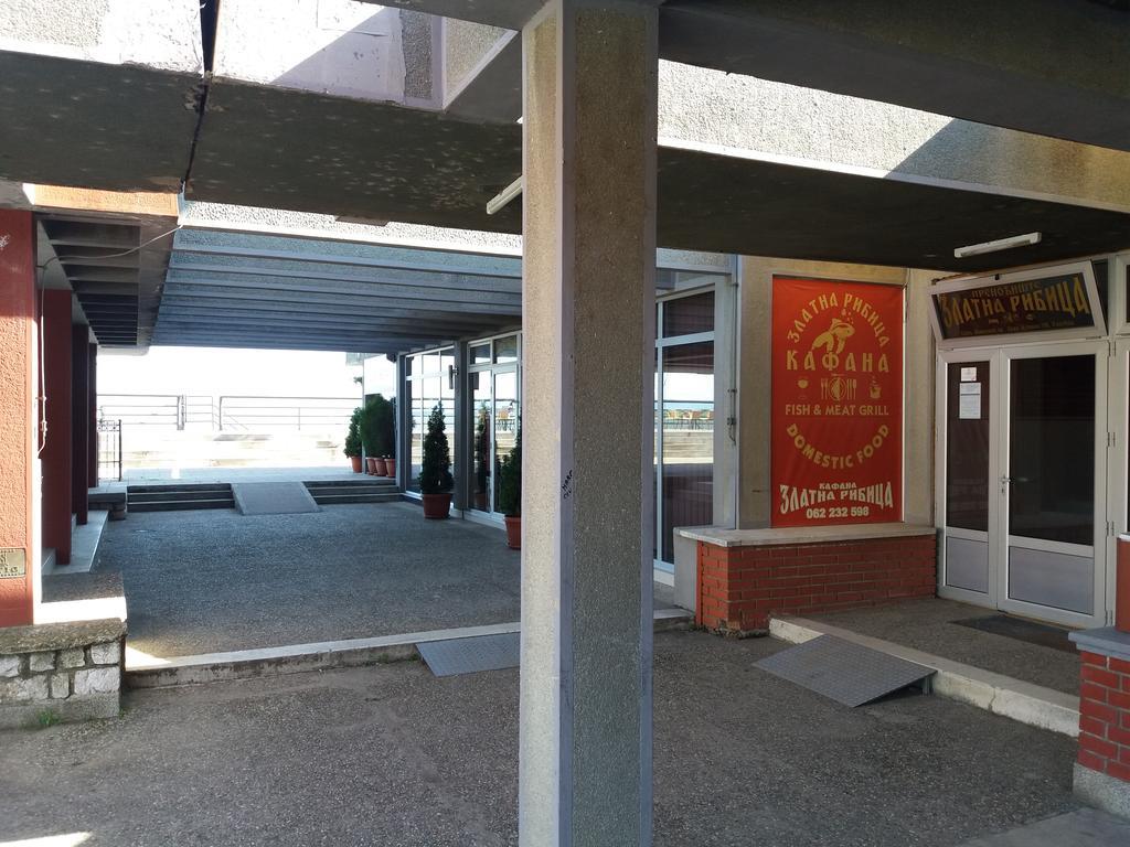 Ferienwohnung Zlatna Ribica Golubac Exterior foto
